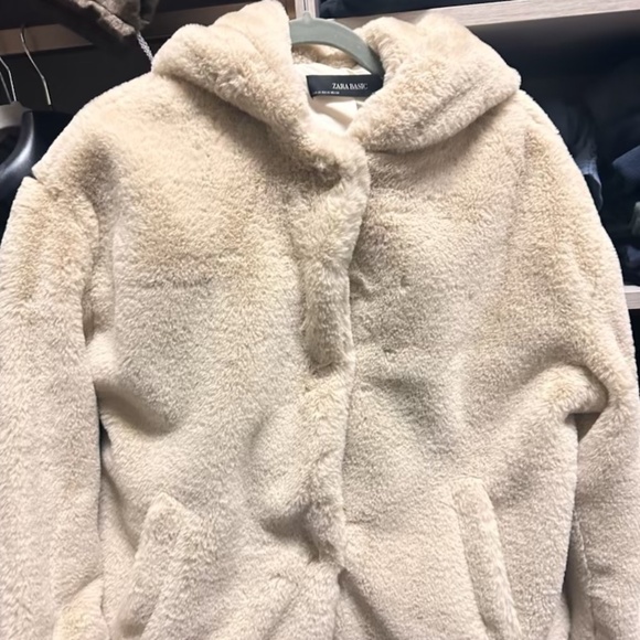 Zara fuzzy jacket- size XS - Picture 1 of 3